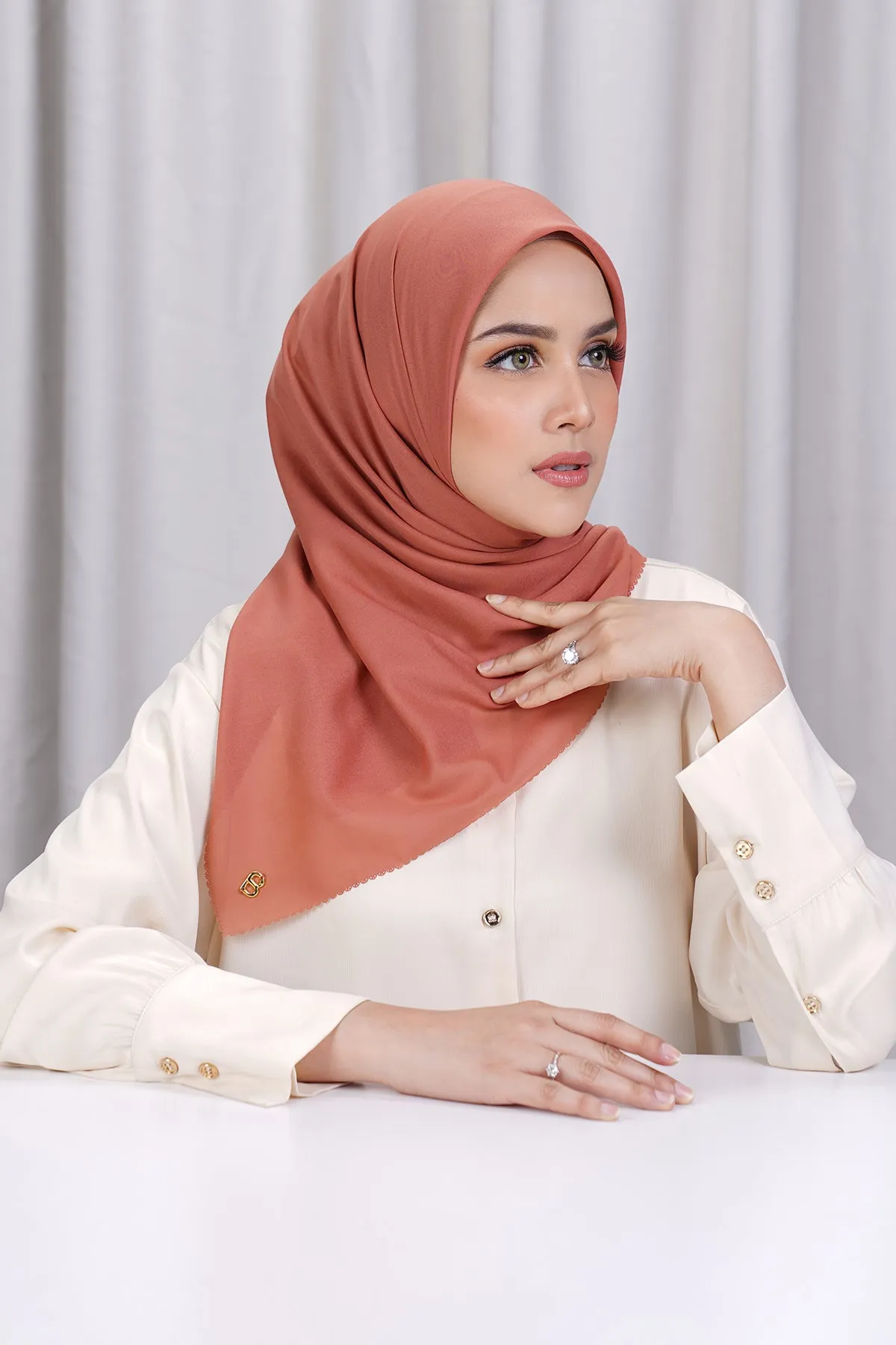 Basic Scarf - Etruscan Red