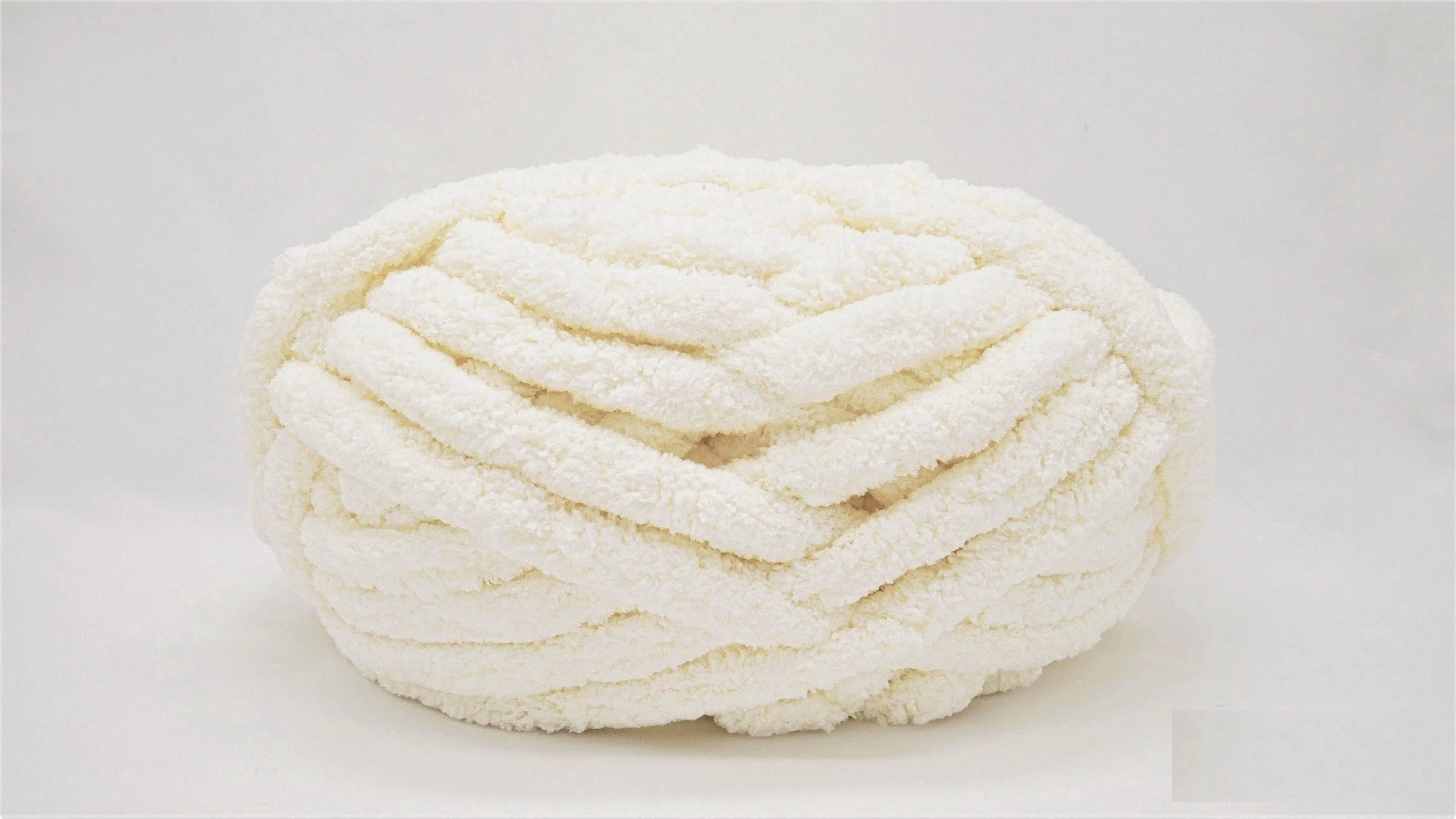 Chenille Yarn DIY Knit Kit - Baby Sleeping Bag