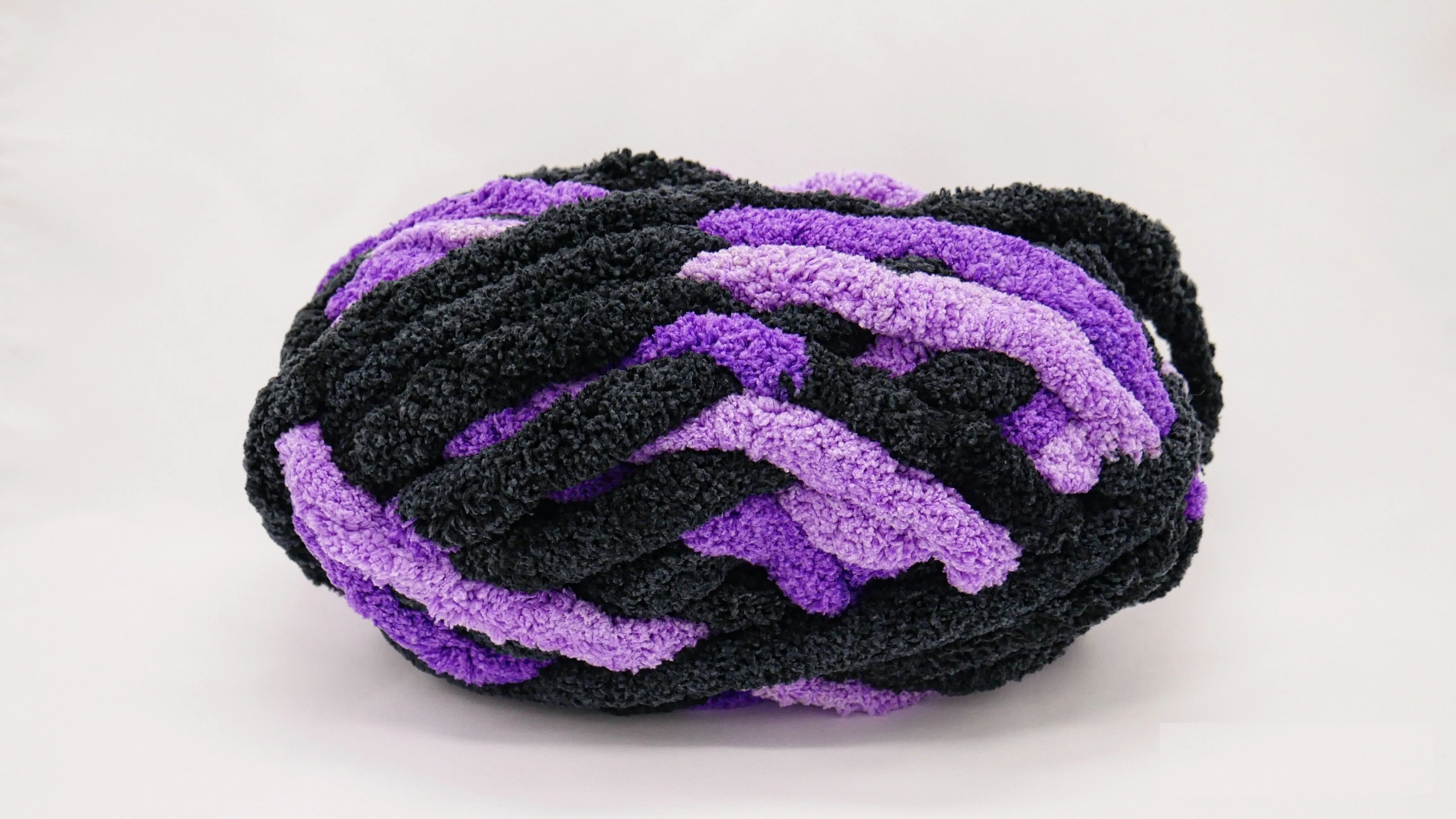 Chenille Yarn DIY Knit Kit - Baby Sleeping Bag