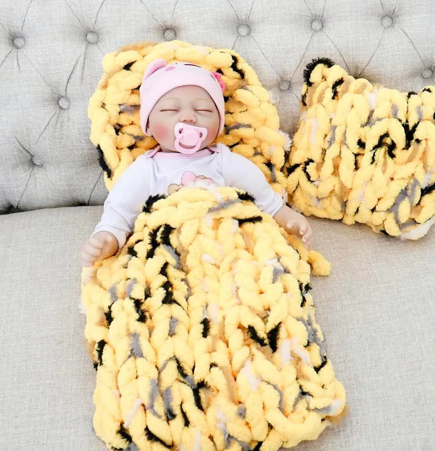 Chenille Yarn DIY Knit Kit - Baby Sleeping Bag