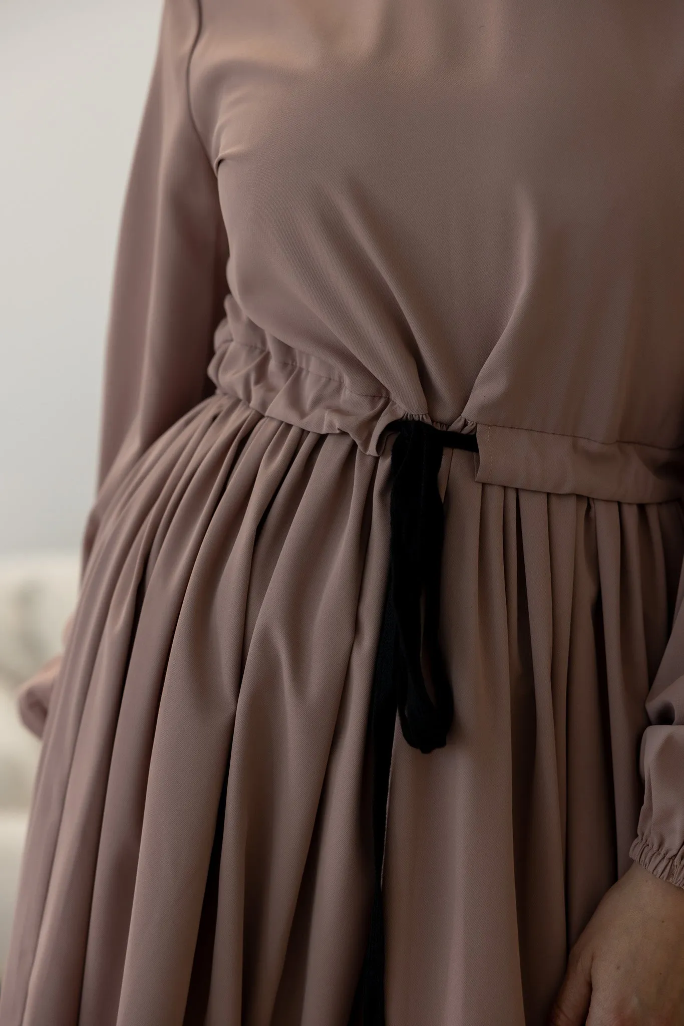 Dalal Drawstring Pleat Abaya