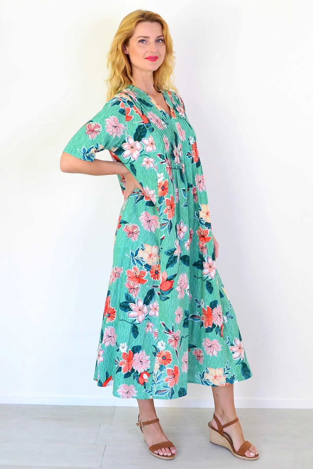 Kaleici Pleated Dress