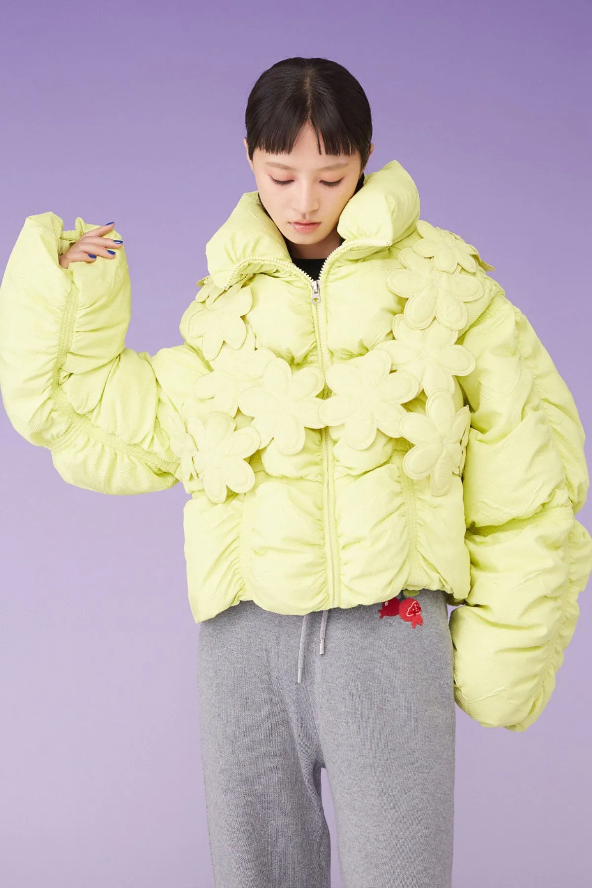 Mukzin | 3D Floral Cropped Down Coat