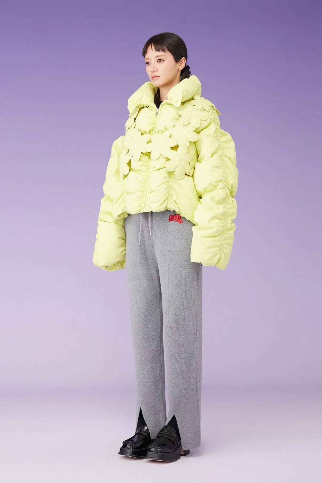 Mukzin | 3D Floral Cropped Down Coat