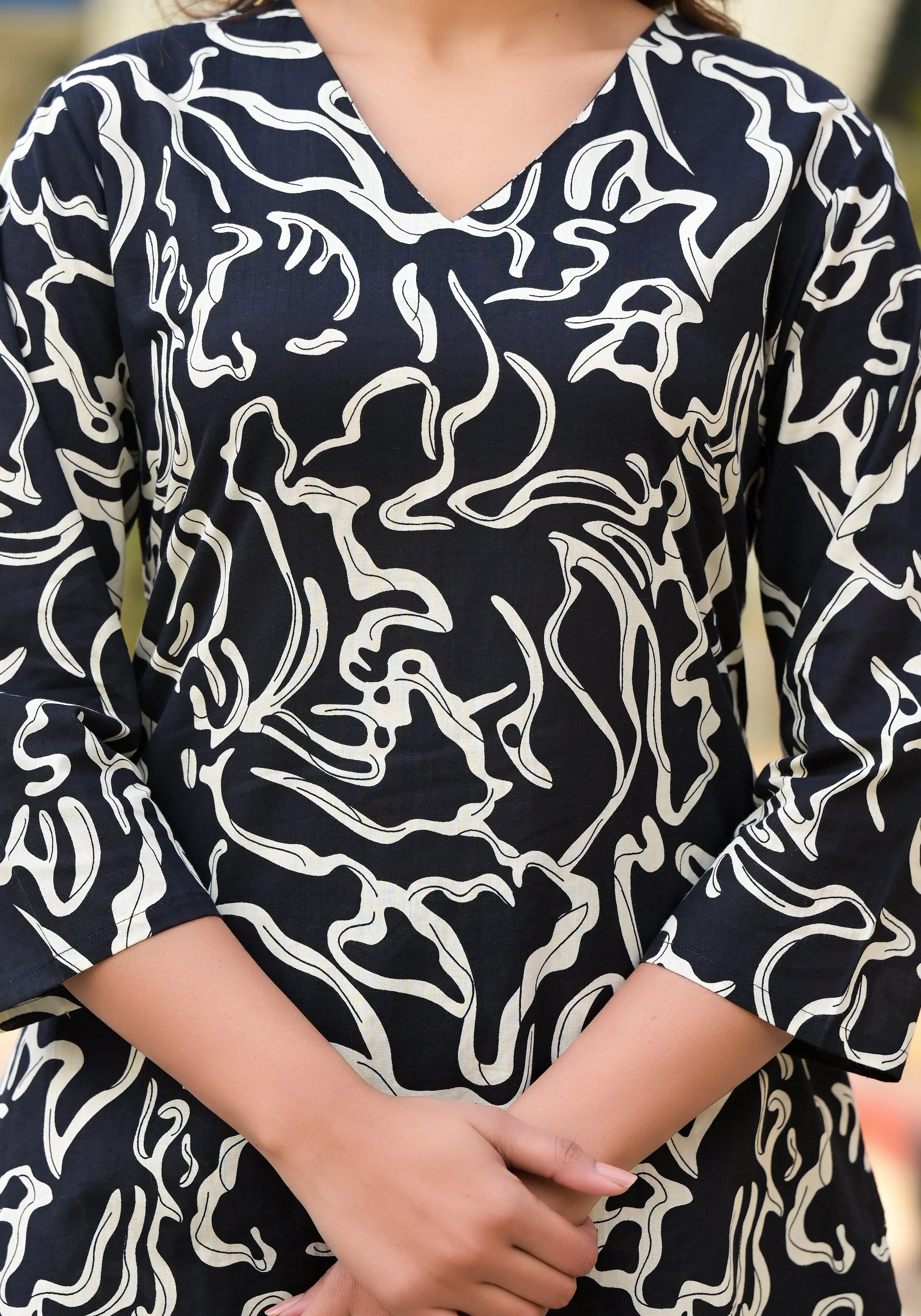 Varanga Women Black Abstract Printed Co-Ords